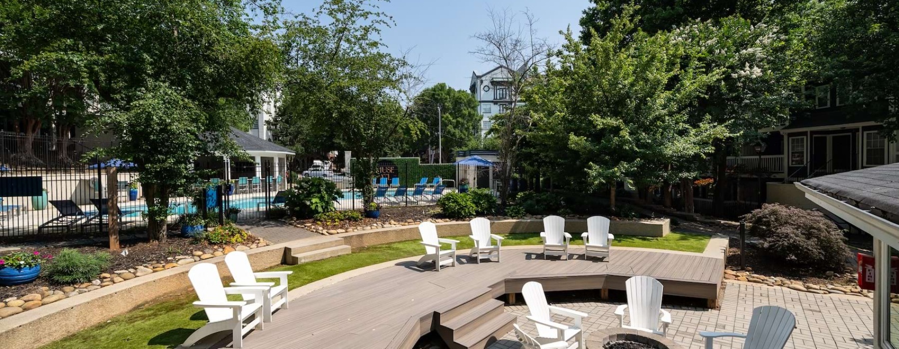 Outdoor seating at Muse ATL apartments in Midtown Atlanta